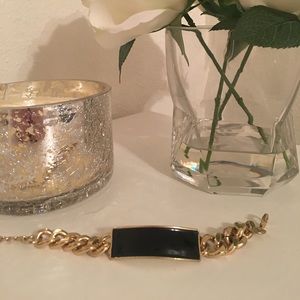 BRAND NEW Black and gold Forever 21 bracelet